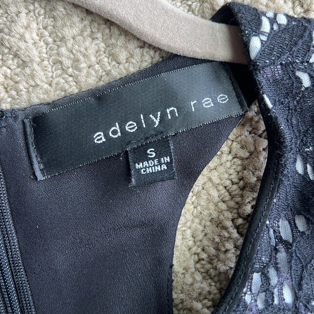 Adelyn Rae dress - Picture 3 of 3